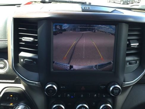 Used 2022 RAM 1500 Laramie AWD/4WD image 30