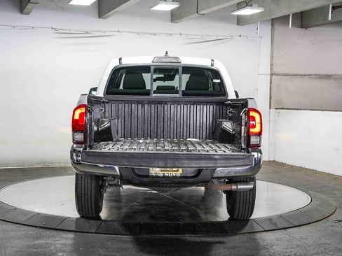 Certified 2019 Toyota Tacoma SR5 RWD image 27