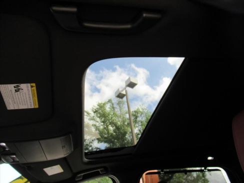 Used 2025 MAZDA CX-70 3.3 Turbo S w/ Premium Package image 20