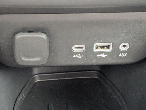 Used 2021 Chevrolet TrailBlazer LT w/ Convenience Package image 23