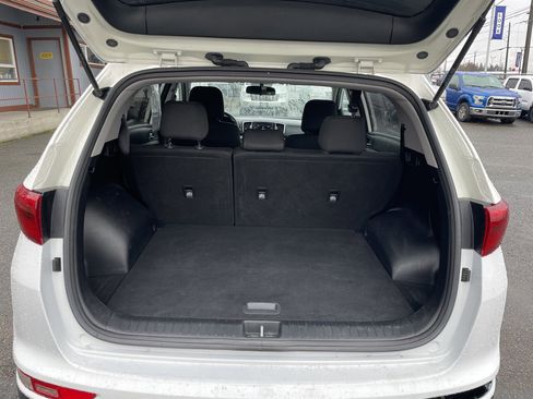 Used 2017 Kia Sportage LX image 9