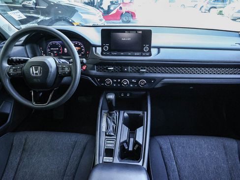 Used 2025 Honda Accord SE image 16