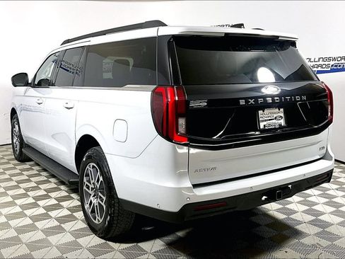 Used 2025 Ford Expedition Max Active AWD/4WD image 8