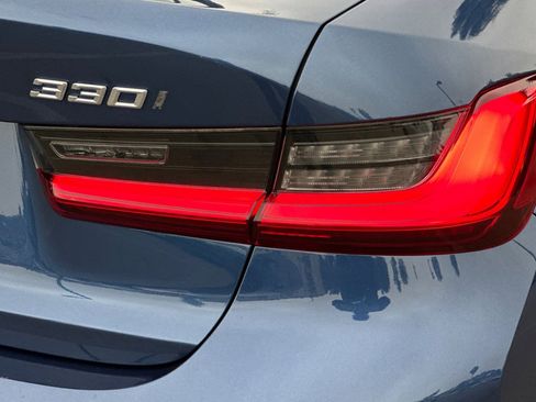 Used 2021 BMW 330i xDrive 330i xDrive w/ Premium Package image 27