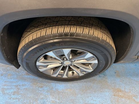 Certified 2025 Chevrolet Equinox LT image 14