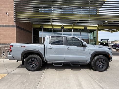 Used 2025 Nissan Frontier PRO-4X w/ Pro Convenience Package AWD/4WD image 9