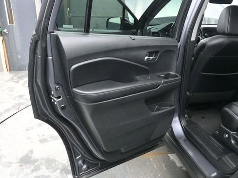 Used 2021 Honda Pilot Elite image 11