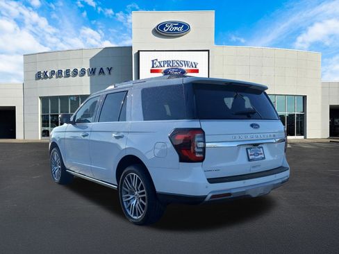 Used 2024 Ford Expedition Limited image 8