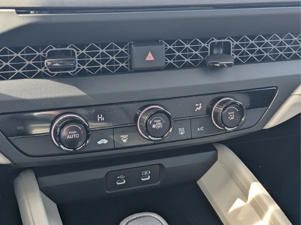 Used 2025 Honda Accord LX image 17