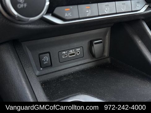 Used 2024 Nissan Sentra SV FWD image 21