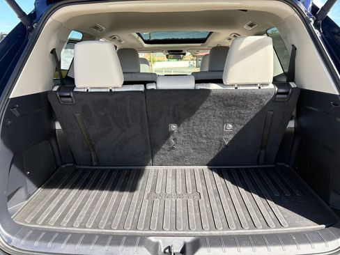 Used 2024 Toyota Grand Highlander Limited AWD/4WD image 18