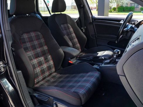 Used 2015 Volkswagen GTI S image 21