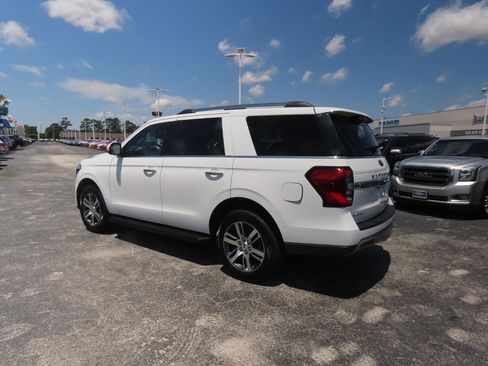 Used 2024 Ford Expedition Limited AWD/4WD image 16