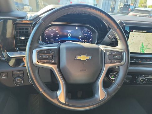 Used 2025 Chevrolet Silverado 1500 LT AWD/4WD image 22