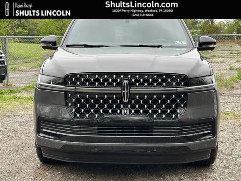 New 2025 Lincoln Navigator Black Label AWD/4WD image 31