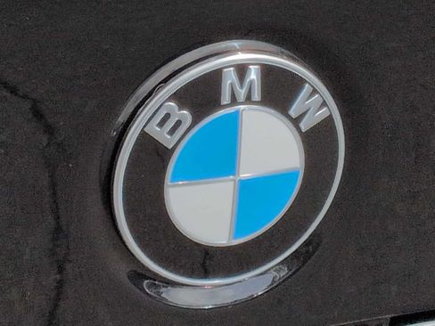 Used 2026 BMW 330i xDrive Sedan w/ Premium Package AWD/4WD image 12