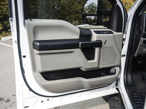 Used 2018 Ford F450 XL w/ Power Equipment Group AWD/4WD image 18