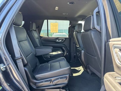 Used 2024 Chevrolet Tahoe Premier AWD/4WD image 25