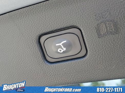 Certified 2023 Ford Edge SEL w/ Convenience Package AWD/4WD image 9