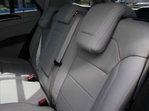 Used 2015 Mercedes-Benz ML 350 2WD image 20