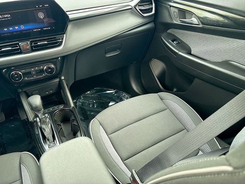 Used 2026 Chevrolet TrailBlazer LT w/ Convenience Package image 22