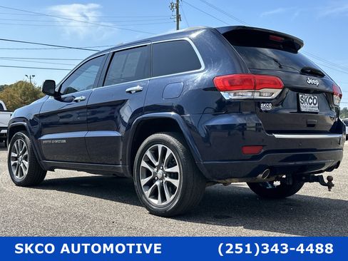 Used 2017 Jeep Grand Cherokee Overland image 3