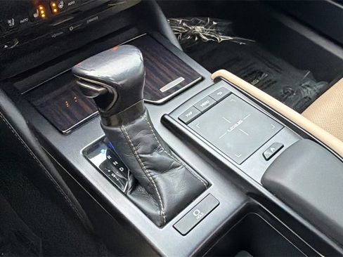 Used 2019 Lexus ES 350 Luxury image 38