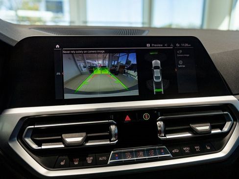 Used 2021 BMW 430i xDrive Coupe w/ Premium Package image 31