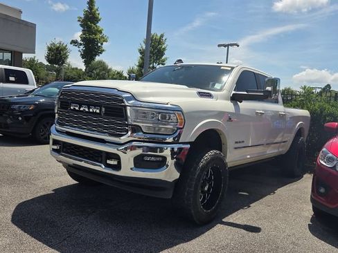 Used 2020 RAM 2500 Limited AWD/4WD image 3