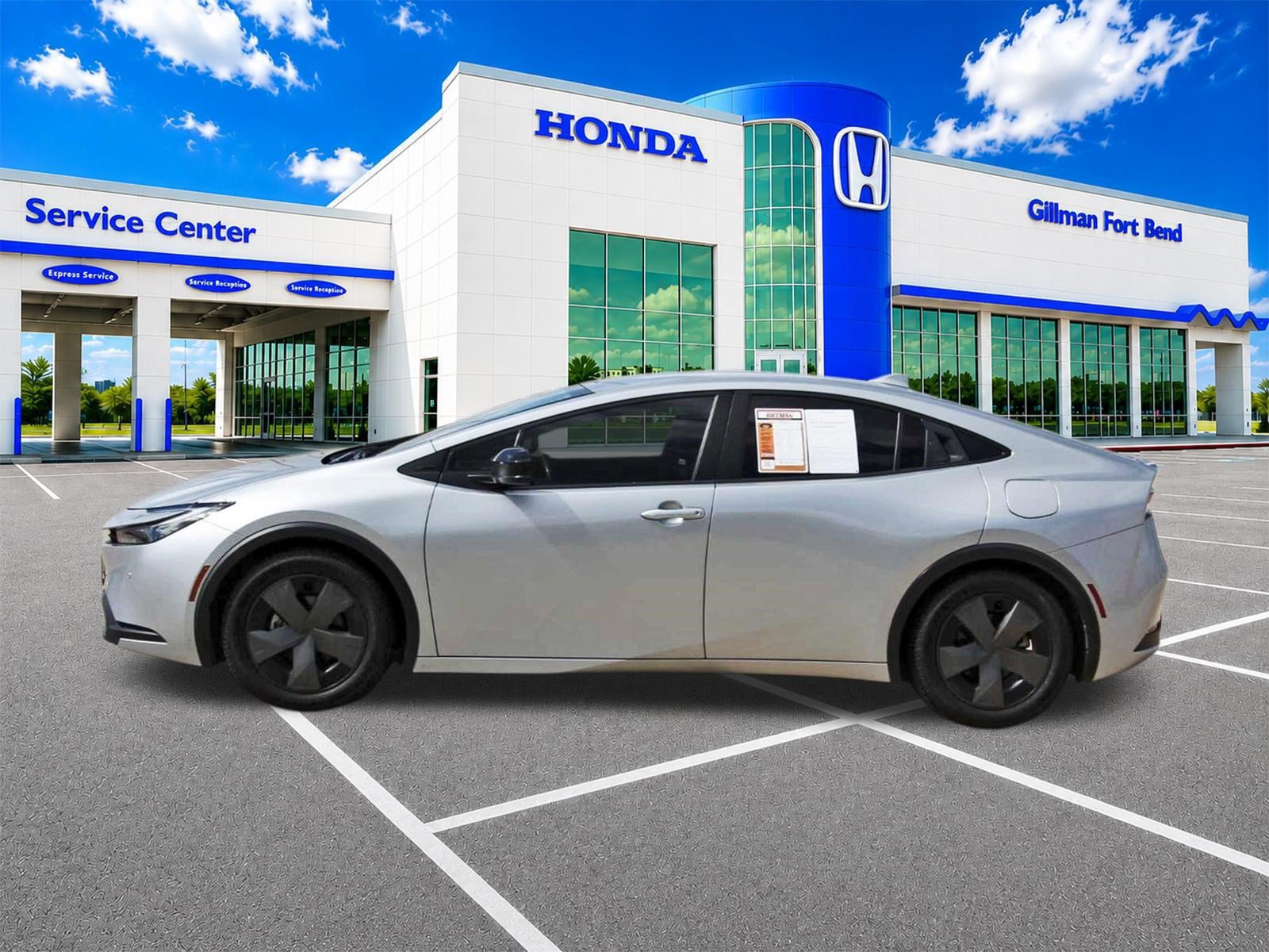 Used 2023 Toyota Prius LE FWD image 4