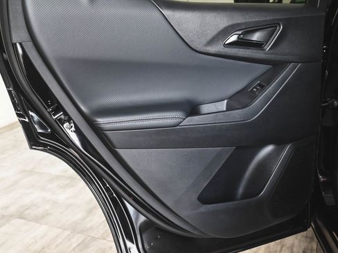 Used 2026 Chevrolet Equinox LT image 11