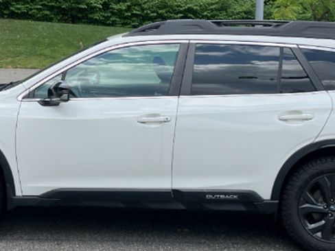 Used 2021 Subaru Outback Onyx Edition XT AWD/4WD image 2