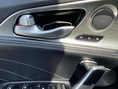 Used 2022 Kia Stinger GT2 AWD/4WD image 27