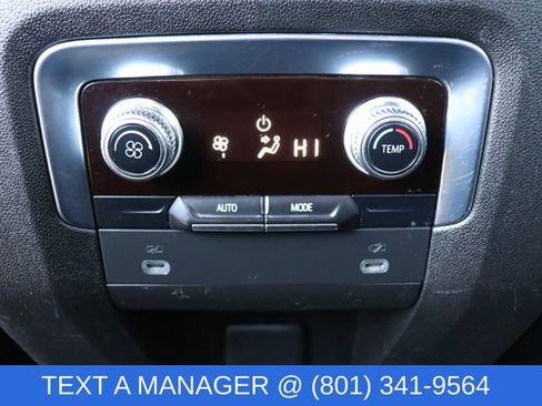 Used 2021 GMC Yukon XL SLT image 18