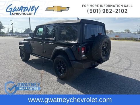 Used 2021 Jeep Wrangler Unlimited Sport AWD/4WD image 7