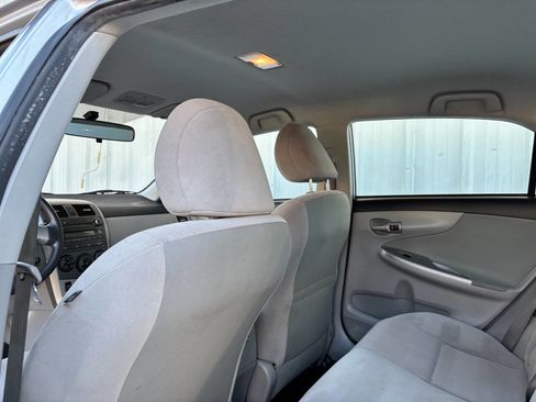 Used 2011 Toyota Corolla LE image 18