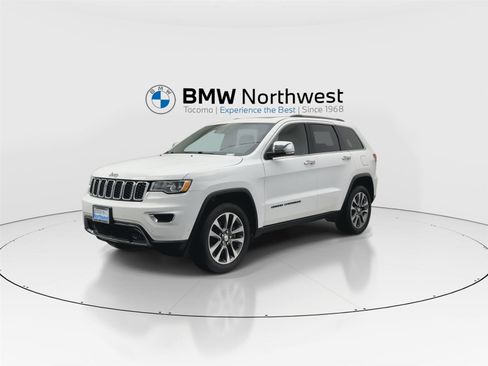 Used 2018 Jeep Grand Cherokee Limited image 9