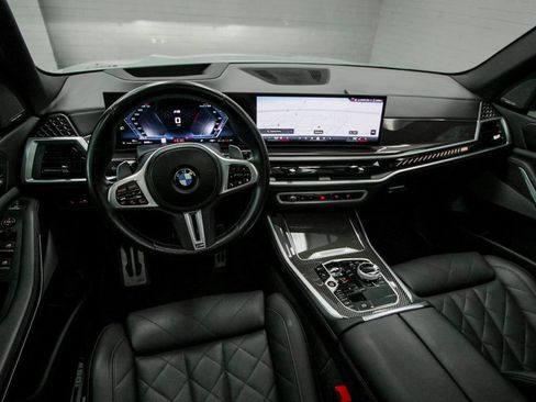 Used 2025 BMW X5 M60i AWD/4WD image 17