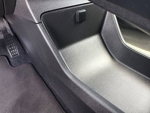 Used 2025 Buick Enclave Preferred FWD image 21
