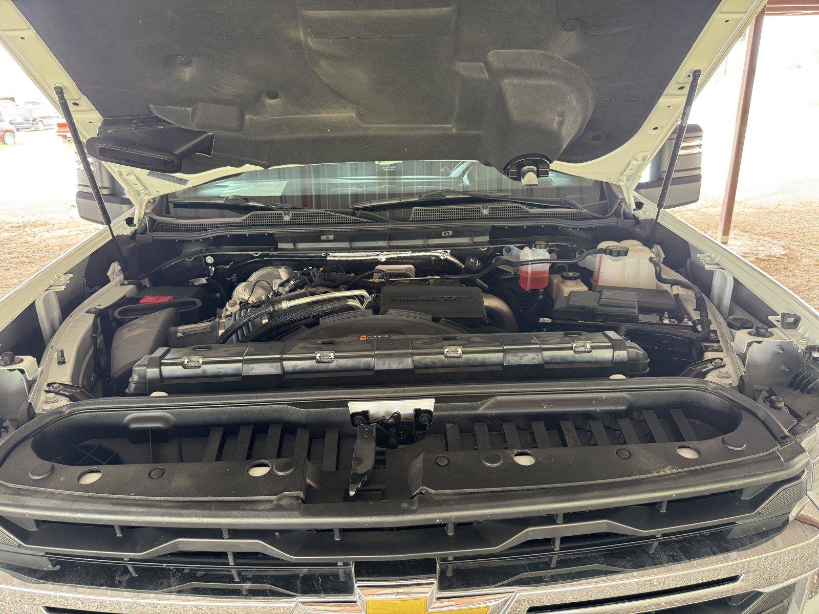 Used 2025 Chevrolet Silverado 2500 LT w/ Convenience Package AWD/4WD image 38