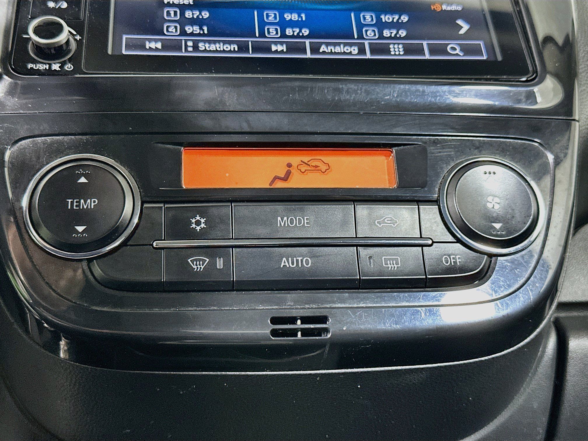 Used 2024 Mitsubishi Mirage ES FWD image 23