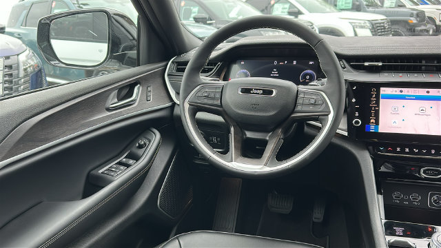 New 2026 Jeep Grand Cherokee Limited AWD/4WD image 23