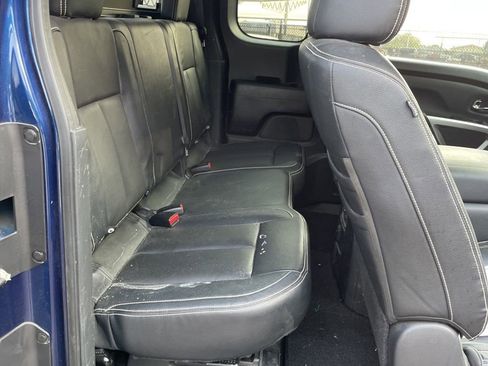 Used 2017 Nissan Titan PRO-4X w/ Pro-4x Convenience Package image 12