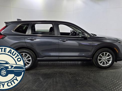Used 2024 Honda CR-V EX image 8