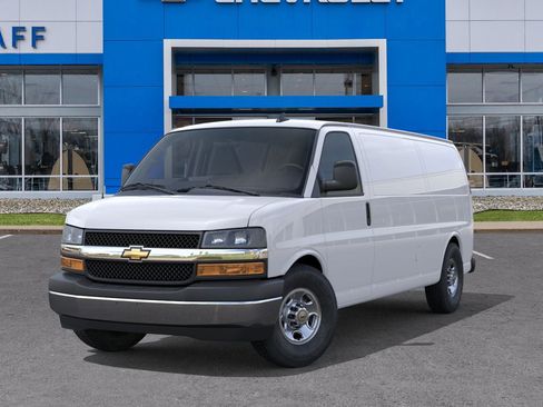 New 2025 Chevrolet Express 3500 Extended image 30