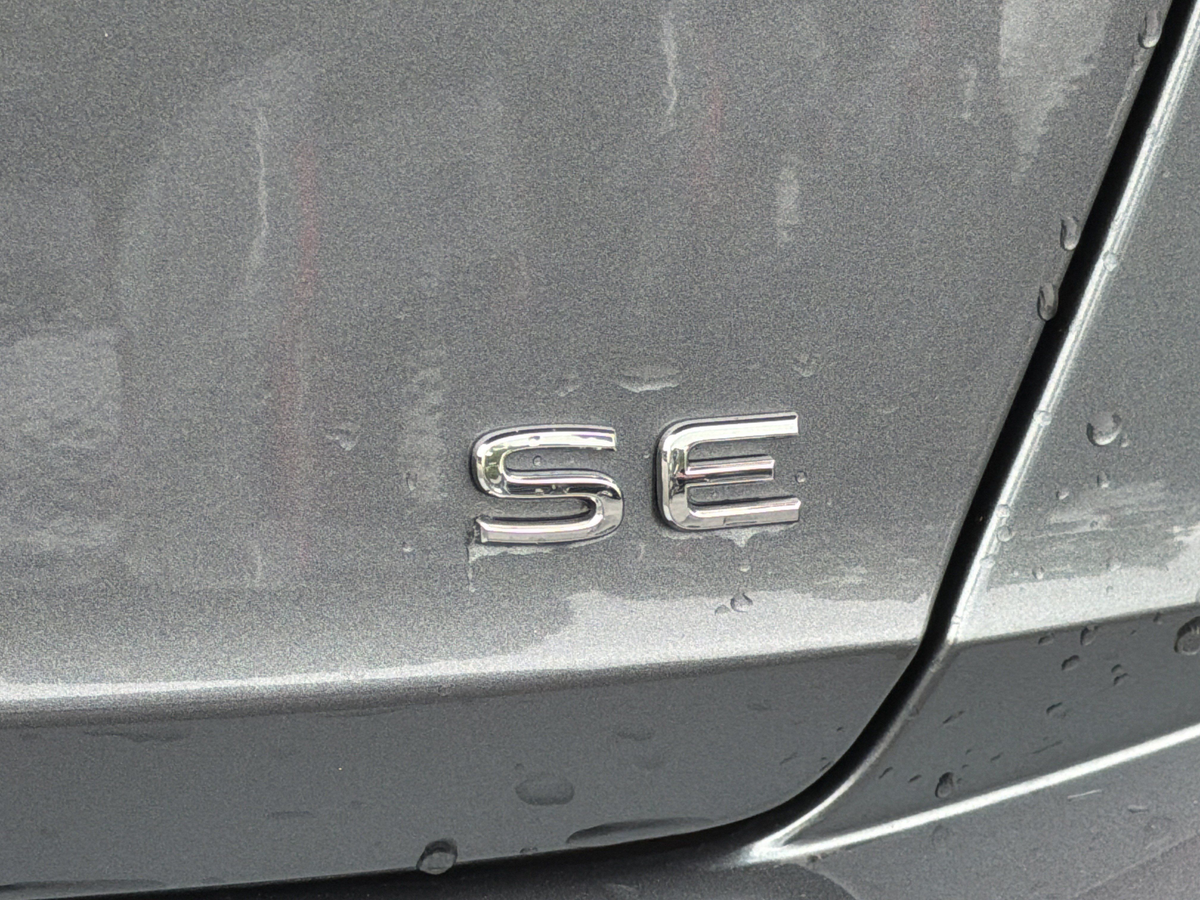 Used 2023 Volkswagen Jetta SE FWD image 25