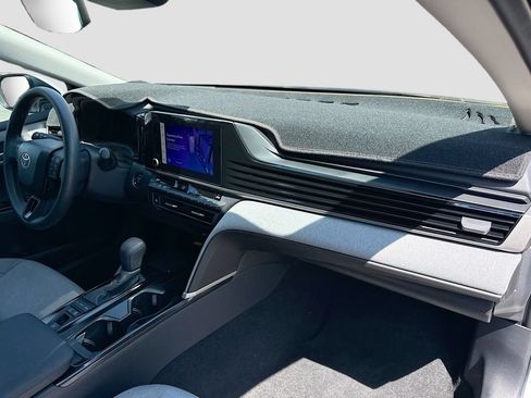 Used 2025 Toyota Camry LE FWD image 35