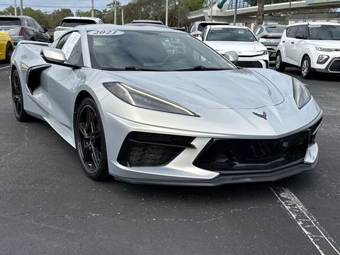 Used 2021 Chevrolet Corvette Stingray Coupe w/ Z51 Performance Package RWD image 12