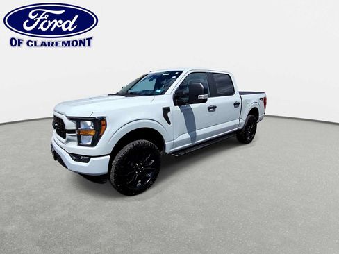 Used 2023 Ford F150 XL w/ STX Black Appearance Package AWD/4WD image 4