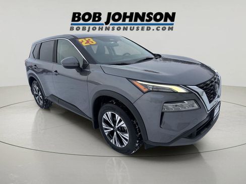 Used 2023 Nissan Rogue SV image 1
